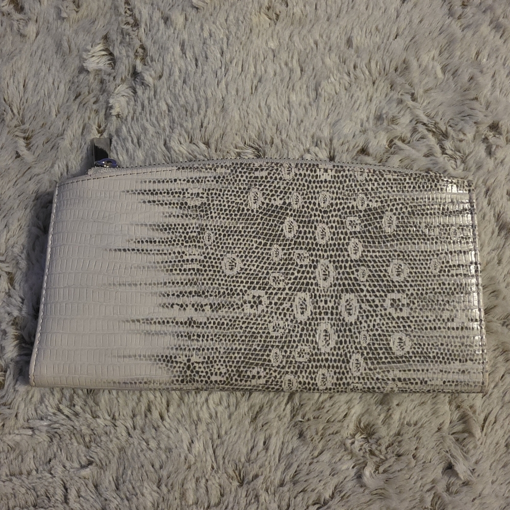 Elegant White/Gray Clutch Bag